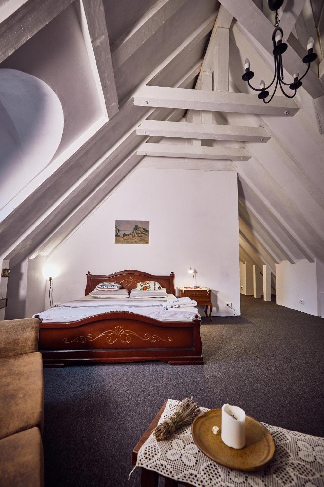 Casa Thea Cheile Nerei Hotel Szakalár Kültér fotó